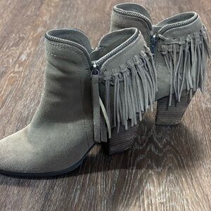 Pre loved dolce vita Fringe Suede Ankle Boots - Gray
